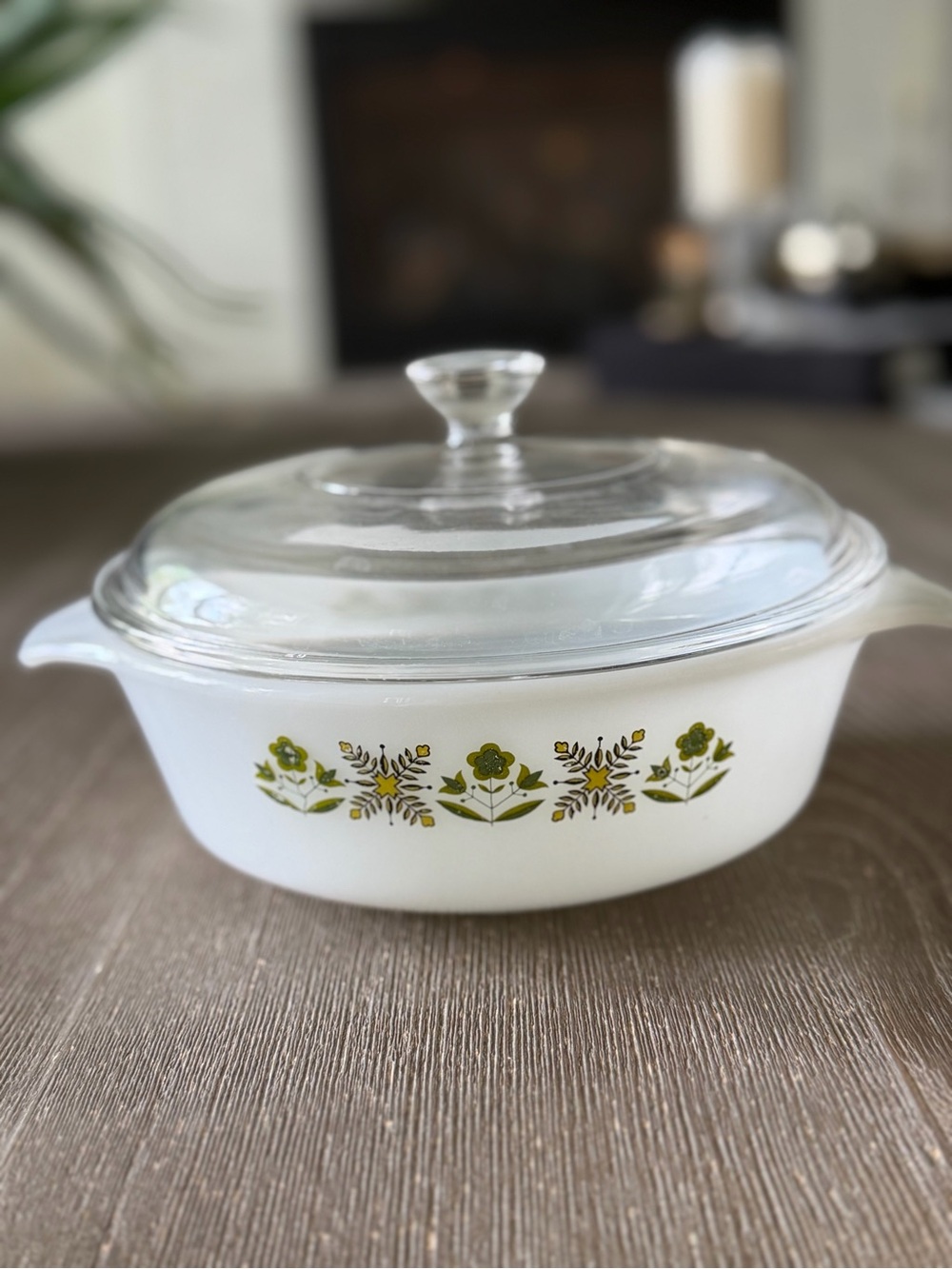 Vintage Fire King (Anchor Hocking) Meadow Green 1-qt round casserole (#436)